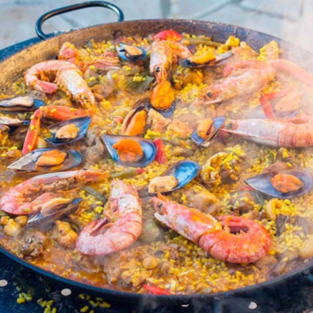 paella s mořskými plody španělská