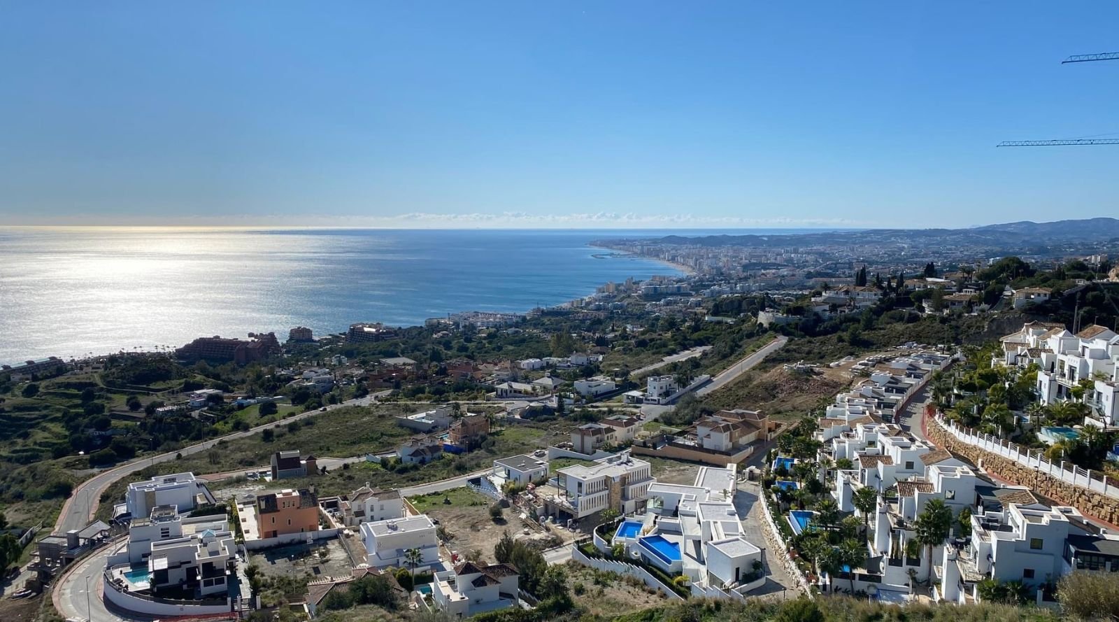 Stupa Španělsko Málaga Benalmádena Buddhistická stupa na jihu Španělska Costa del Sol lama Ole