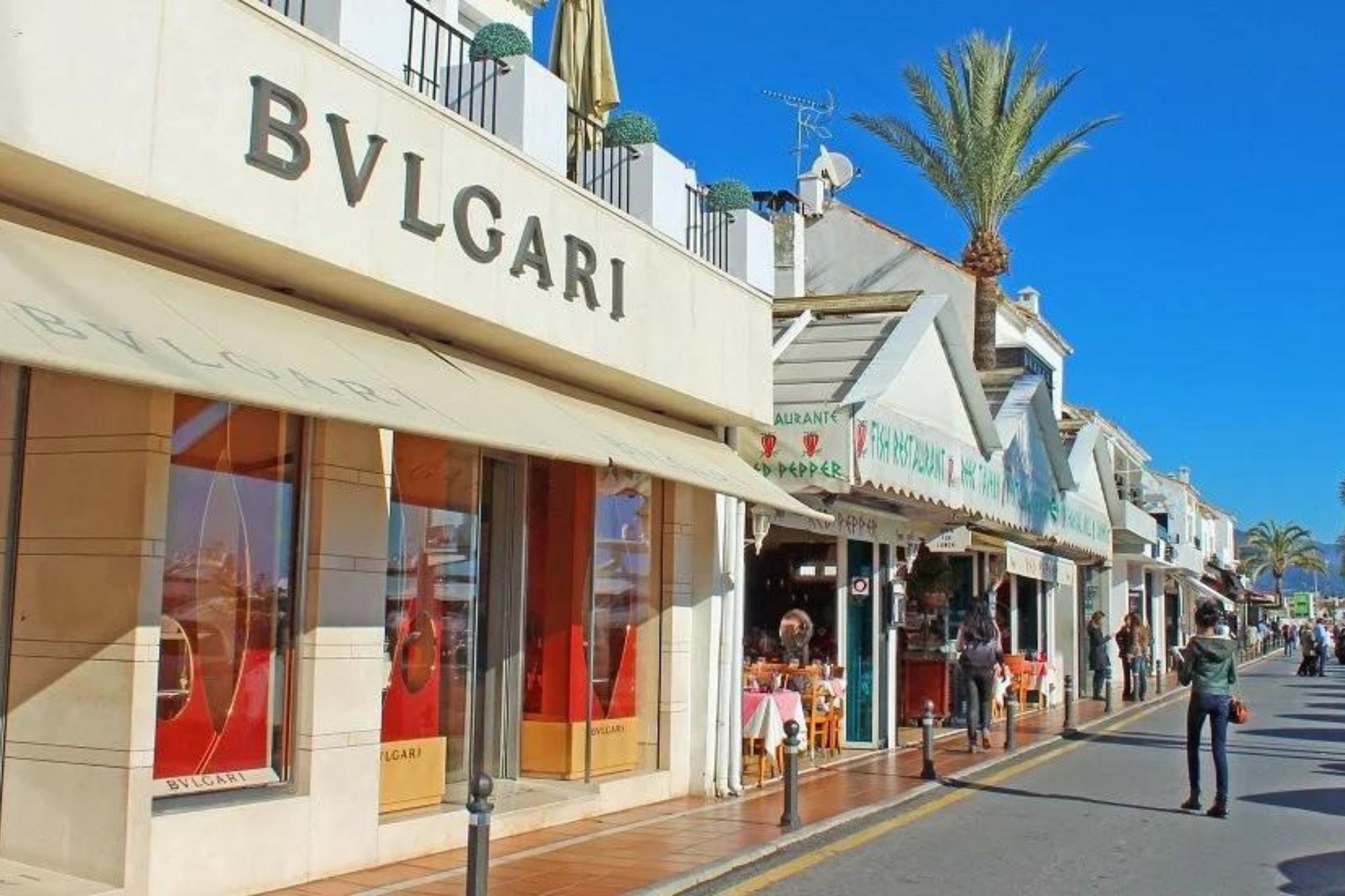 Puerto Banús Marbella Luxusní nákupy španělsko výlety památky Costa del sol